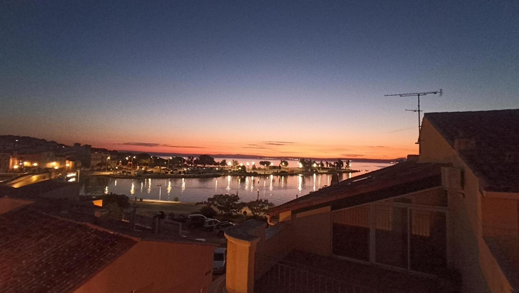 Les Hebergements De La Plage En Ville Martigues Bagian luar foto
